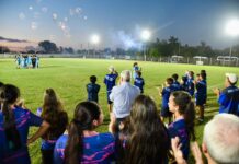 Engranaje inauguró la nueva iluminación de su campo de juego principal