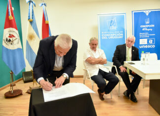 Concepción del Uruguay firmó un protocolo pionero para la detección e intervención ante el maltrato en la primera infancia