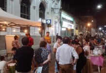 La Noche de las Librerías llenó de libros, música y alegría las calles de Concepción del Uruguay