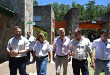 Frigerio recorrió obras en espacios turísticos recuperados del perilago de Salto Grande
