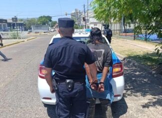 Detuvieron a un hombre por generar disturbios en la Terminal de Ómnibus