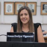 FOTO SUYA EN CONCEJO DELIBERANTE