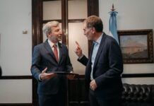 Tras gira de Santilli, se afinan números para aprobar la reforma laboral en el Congreso