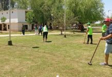 Adultos mayores y personas con discapacidad participan en actividades recreativas de verano
