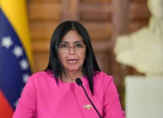 Delcy Rodríguez juró como presidenta interina de Venezuela ante la Asamblea Nacional