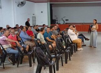 Citricultores entrerrianos se capacitaron en el control de la mosca de los frutos