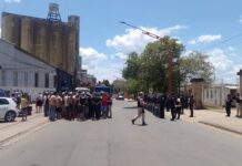 Protesta portuaria terminó con incidentes y demoras tras la intervención policial y de Prefectura