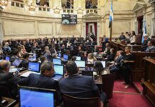 Senado dio media sanción a la reforma laboral que permite jornadas de 12 horas