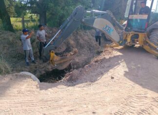 Construyen nuevas alcantarillas para mejorar desagües en Loteo El Molino