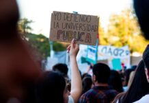 El Gobierno impulsa un proyecto que redefine el financiamiento universitario y elimina la actualización salarial automática