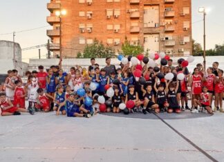 Rocamora volvió a vivir el Nocturno de Mini básquet
