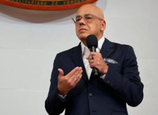 Gobierno de Venezuela prometió liberar a todos los presos políticos la próxima semana