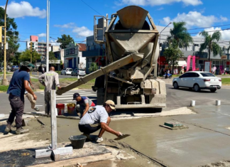 Finalizan plazoletas de bulevar Yrigoyen con una inversión municipal de más de 90 millones de pesos