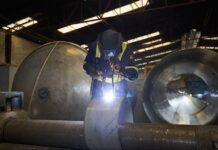 IMPORTACIONES. Qué mira la industria tras la pelea Milei–Rocca