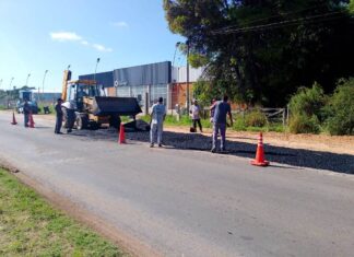 Avanzan las obras de bacheo en los accesos a la ciudad