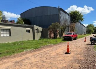 CdelU: Cortaba el pasto y recibió dos balazos, el agresor huyó en moto