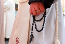 Tres víctimas demandan a la Iglesia de Paraná por $900 millones tras abusos de un cura condenado