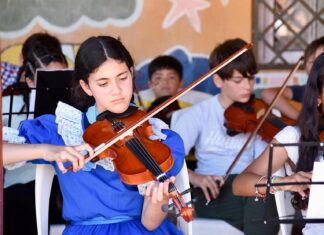 Invitan a niños y jóvenes a experimentar con instrumentos musicales en «La Plaza Suena»