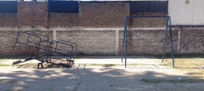 pagina 2 Juegos adaptados dañados y reclamo por falta de mantenimiento1