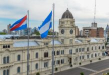 El Gobierno convocó a gremios estatales y docentes para abrir la paritaria