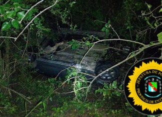 Vuelco en el puente del Gualeguaychú tras desprenderse un acoplado