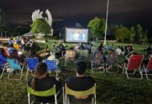 Cine Bajo las Estrellas convocó a más de 140 vecinos con “Argentina, 1985”