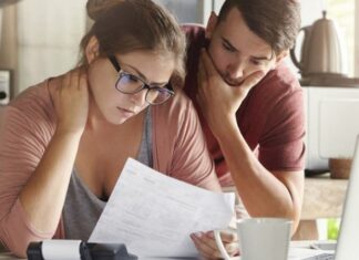 FAMILIAS ENDEUDADAS. La morosidad crece y aleja el retorno del crédito