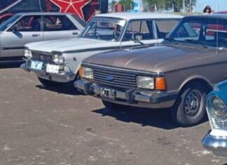 La Asociación de Autos clásicos y antiguos acompañó la apertura del calendario deportivo entrerriano