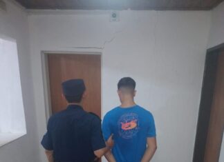 Choque, fuga y detención en el Parque La Ciudad: un joven embistió a un motopatrullero al intentar escapar