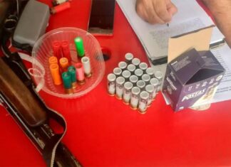 Secuestraron una escopeta y municiones durante un allanamiento