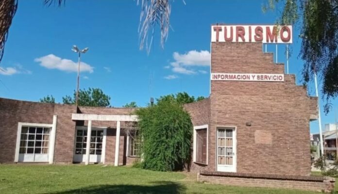 pagina 2 Hoteleros reclaman por una oficina y el Municipio niega el cierre.jpg