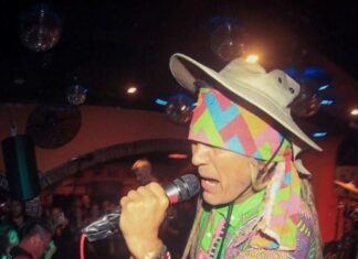 Boom Boom Kid sacudió la ciudad con un recital cargado de energía