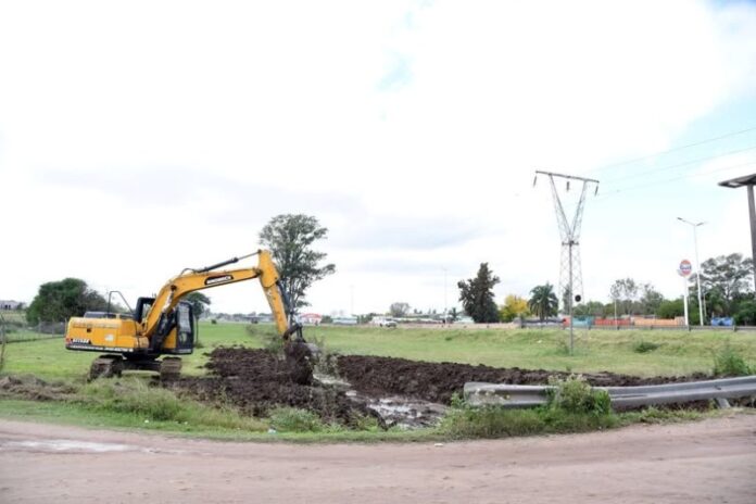 pagina 4 El Municipio realiza mantenimiento de 26 desagües pluviales.jpg