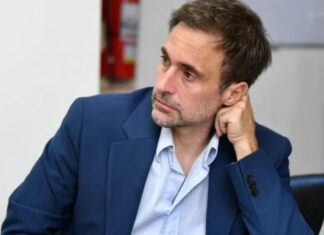 La presidenta de la FUER denunció por violencia al diputado socialista Juan Manuel Rossi