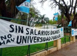 Se mantiene el paro universitario en reclamo por una recomposición salarial