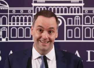 La Justicia archivó la causa contra la esposa de Adorni por el viaje a Nueva York