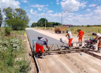 Avanzan las obras de pavimentación en grupos habitacionales