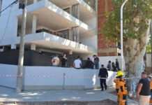 Hallan a un hombre sin vida en una obra en construcción en Colón