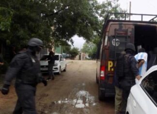 Allanaron la vivienda de un hombre por un caso por abuso y prostitución