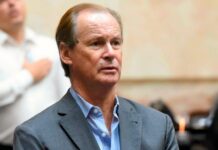 Bordet afirmó que no usará sus fueros y puso su vivienda a disposición de la Justicia