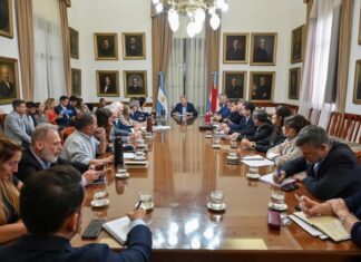 Frigerio monitorea las obras provinciales mientras la Nación abandona a Entre Ríos