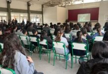 Más de 200 estudiantes participaron del inicio del ciclo “Hablemos sobre Suicidio”
