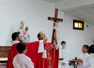 Profunda devoción en las parroquias uruguayenses durante el Viernes Santo