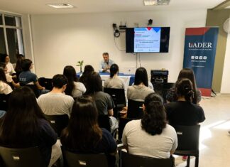 Charlas sobre salud y bienestar en el ámbito universitario