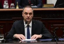 El PRO se distancia de LLA y equipara las críticas a Adorni con el peronismo
