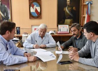 Vuelven los colectivos y habrá boleto estudiantil gratuito