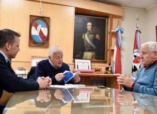 Omar Gallay presenta un libro sobre la historia de los Centros de Atención Primaria de la Salud