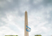 El Obelisco cumple 90 años con un show de luces, música y arte