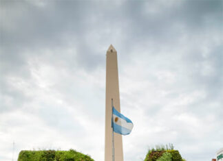 El Obelisco cumple 90 años con un show de luces, música y arte