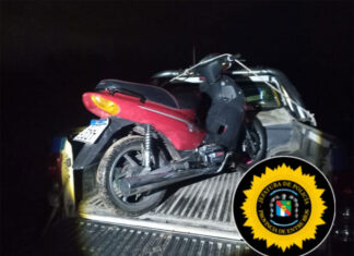 Hallaron una motocicleta escondida en un descampado del Barrio Ex Circuito Mena